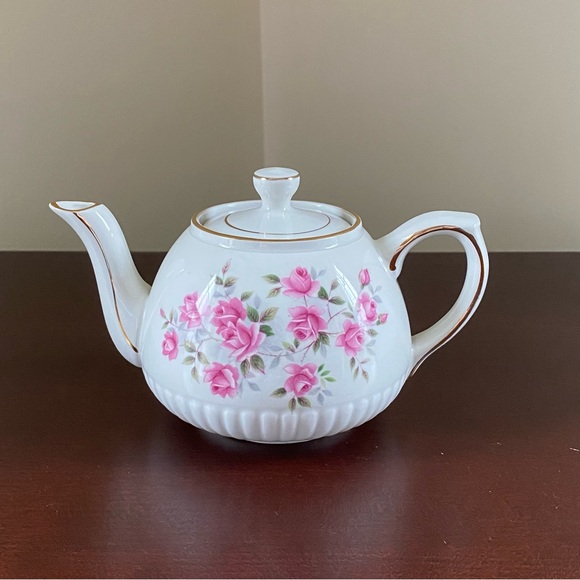 Ellgreave Other - ✨HP✨Vintage Ellgreave English Ironstone Teapot by Wood & Sons Ltd. NWOT